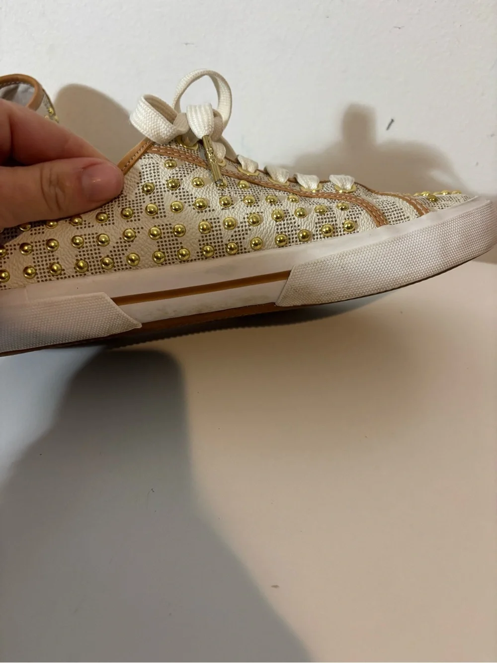 Michael Kors Women's 8 Gold-Studded Cream Lace-Up Sneakers Shoes Casual Preppy